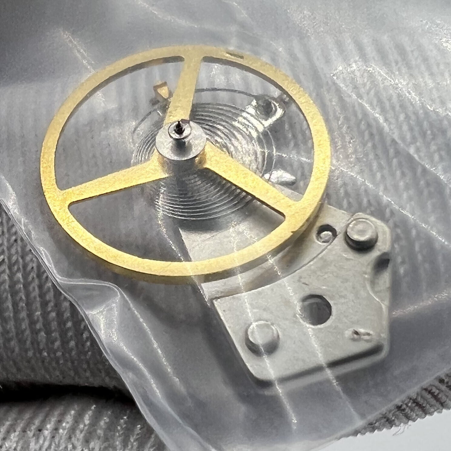Balance wheel with splint for China Made Dandong 7750 watch movement, 28800 bph, precision mechanical part.