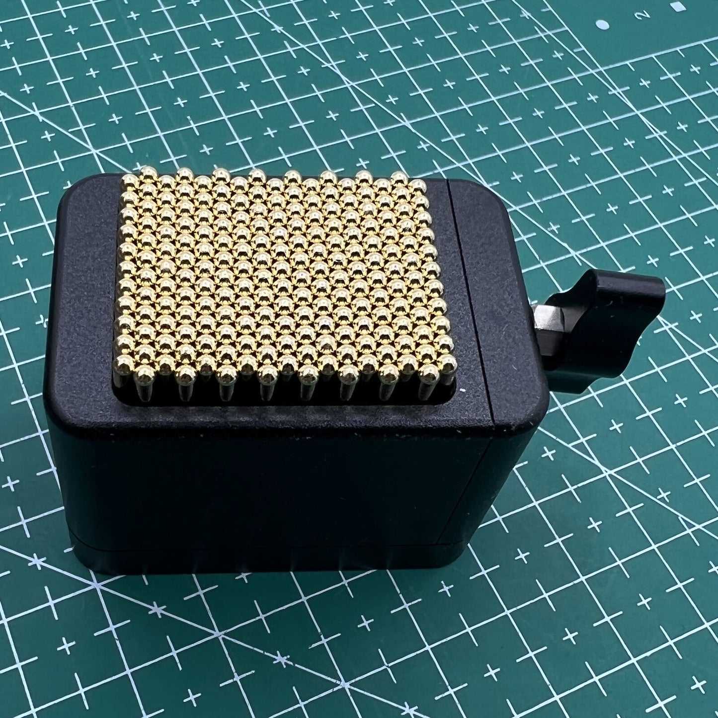 Universal metal movement holder with beads, compatible with any watch shape for secure repair - Brand Generic.