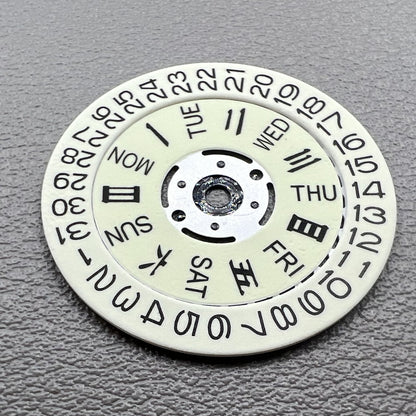 Seiko NH36 Uhrwerk Wochenscheibe mit wei�er Datumsanzeige und gr�ner Leuchtkraft
