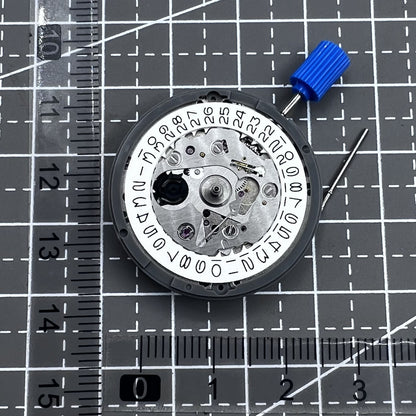 Seiko NH35 mechanisches Automatik-Uhrwerk mit wei�em Zifferblatt, pr�zise und langlebig f�r Uhrmacher.