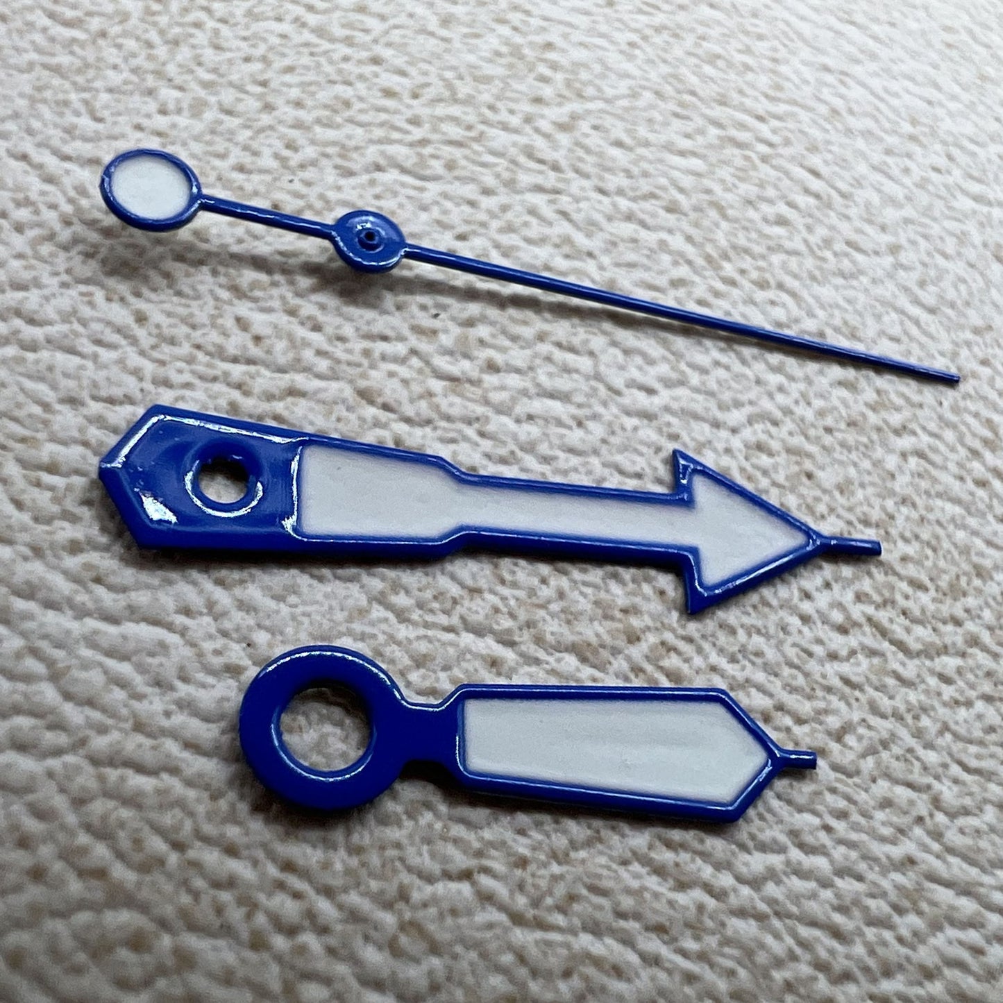 Aiguilles luminescentes vertes peintes en blanc et garniture bleue de 12,5 mm pour NH35, NH36, 7S26 et 7S36 