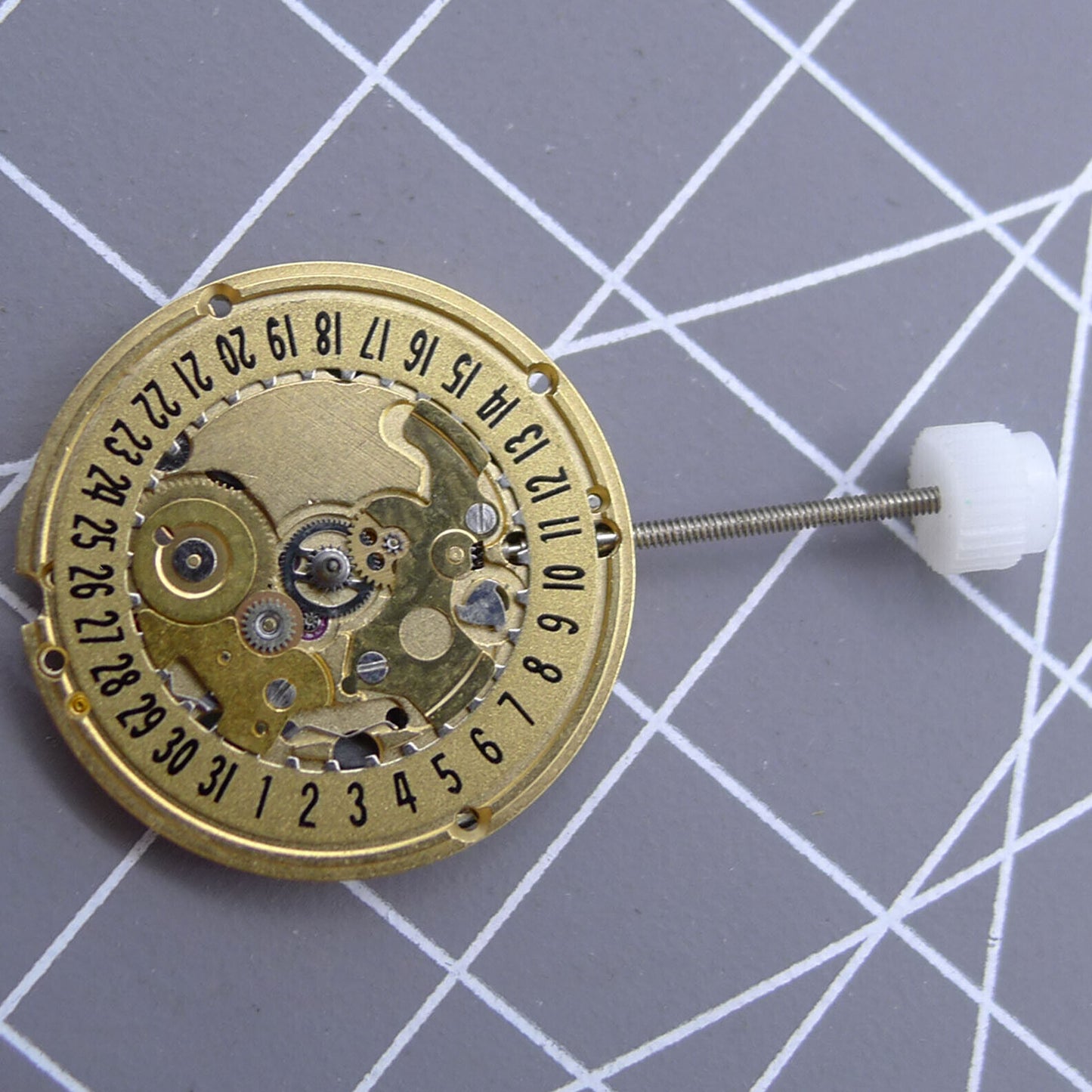 ETA 256.111 Swiss quartz watch movement, golden dial, V8 replacement for ETA256.141 models.