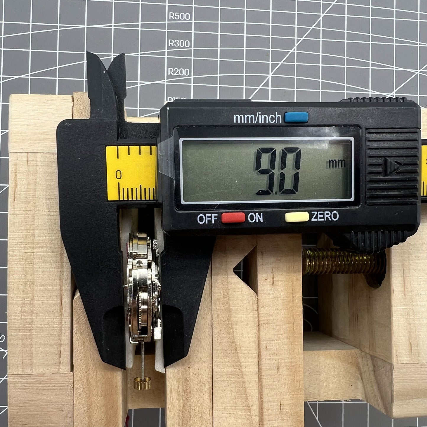 26.5mm Dandong 7120 automatic watch movement with multifunction dial, precise timekeeping by Dandong brand.