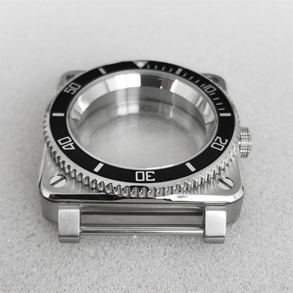 Edelstahl 42mm quadratisches Uhrengeh�use mit Saphirglas, passend f�r Seiko H35, robust und elegant.