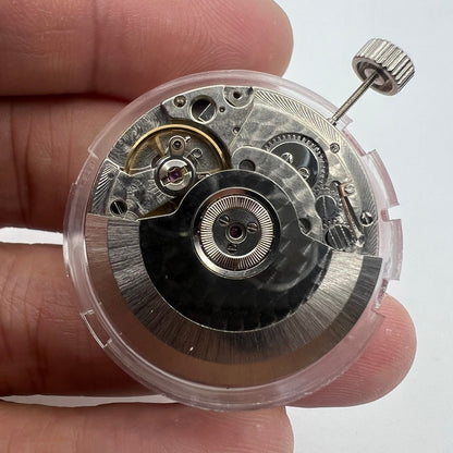 Seagull ST2551 automatic watch with mechanical movement, 3 hands, date at 3 o'clock, stainless steel case.