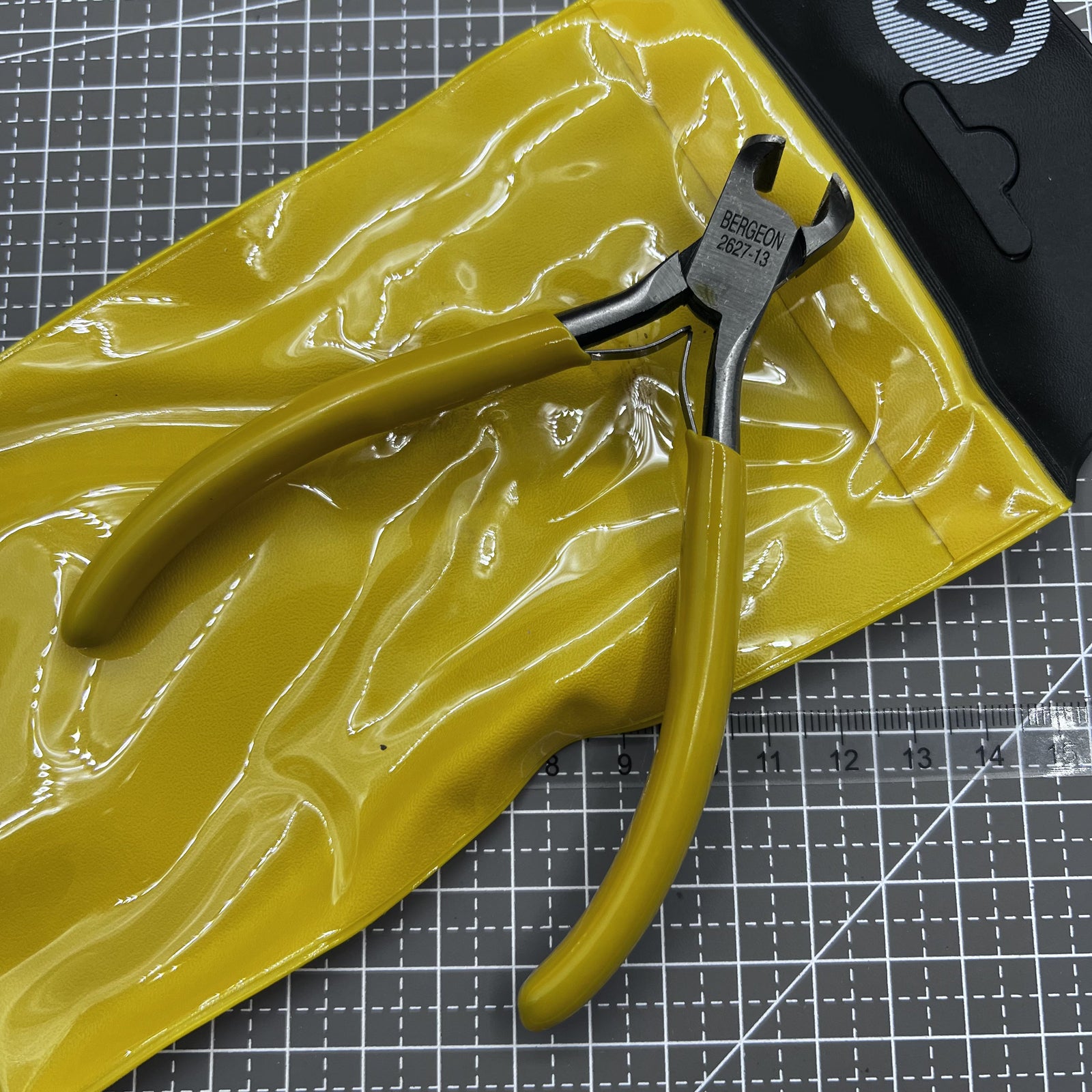 Swiss Bergeon 2627-13 top cutters for precise watch accessory cutting with straight jaw design.