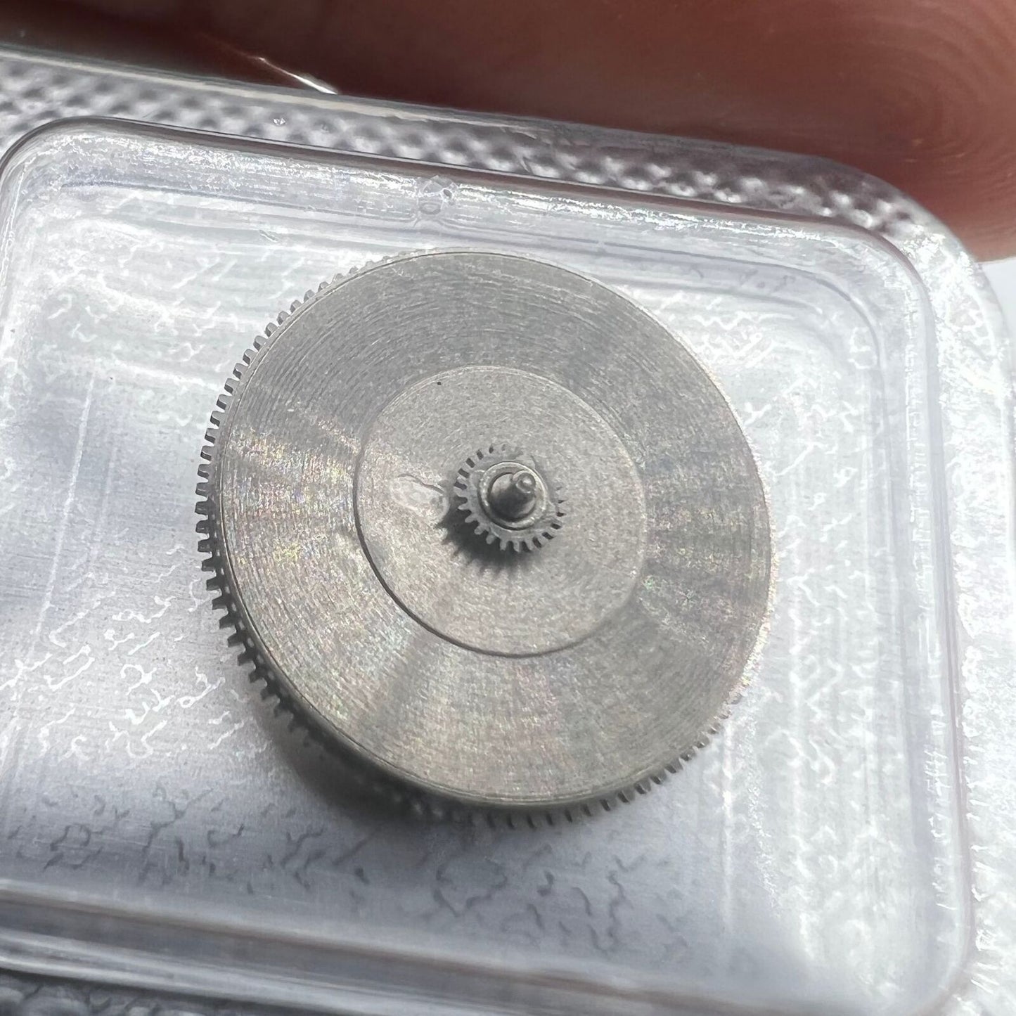 Complete barrel with mainspring for Miyota 9100 movement, durable watch part by Generic Fit enhancing precision.