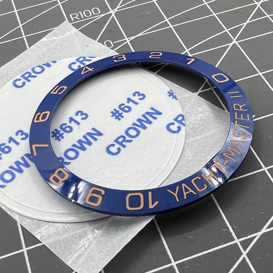Lunette de montre en céramique bleu avec anneau incliné de 38 mm et police or rose pour Yacht Master
