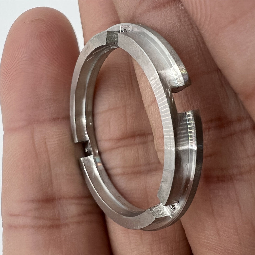 Metal watch spacer ring 32.5�4mm for China Made 2824/2836/2813 movements, durable accessory.