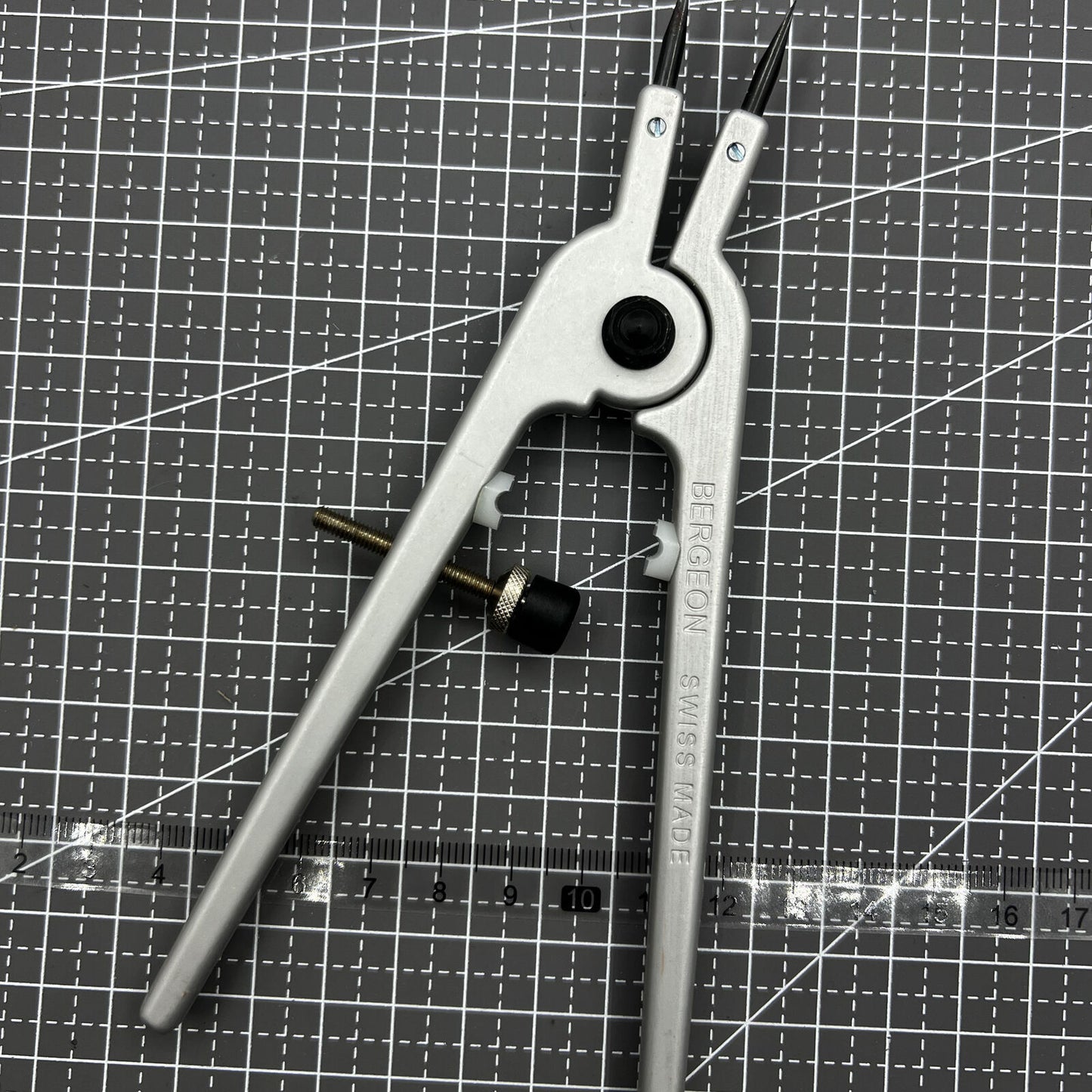 Swiss Bergeon 6618 watch spring bar plier tool for precise watch strap adjustments and repairs.