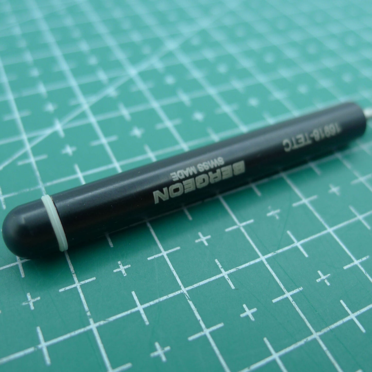 Bergeon 16918-TETC precision screwdriver for ETACHRON pitons adjustment, ideal for watchmaker use.