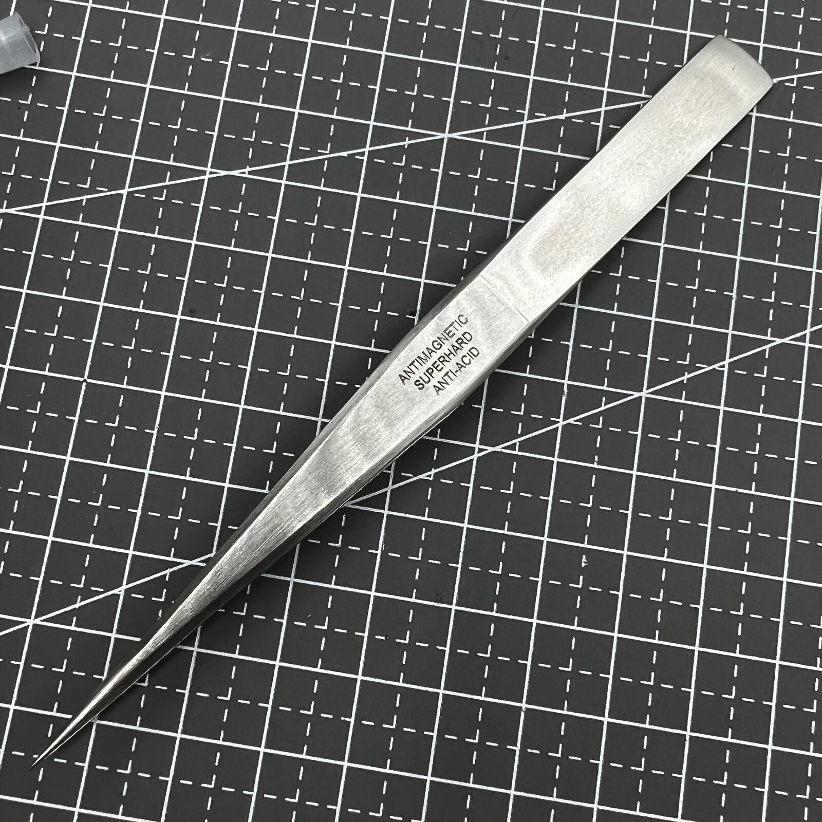 ST16 Antimagnetic Tweezer, superhard stainless steel tool for precise watch accessory handling.