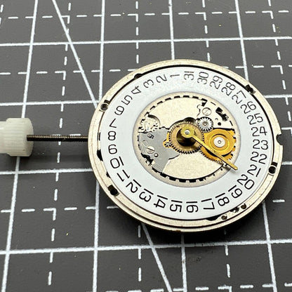 ETA 955.414 Swiss Made quartz watch with silver dial, single calendar at 3 o'clock, classic design by ETA.