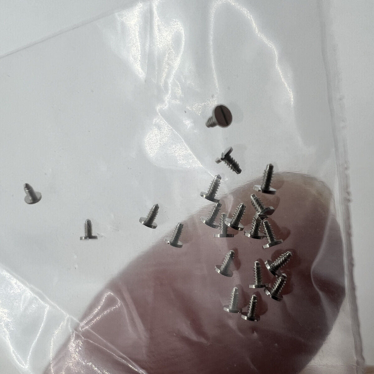 Movement watch part screws for main plate, compatible with ETA 2671 and 2688, precision spare parts.