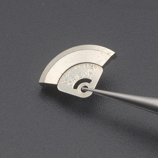 Ersatz des Schwunggewichtsrotors für Uhrwerk 55841/55840