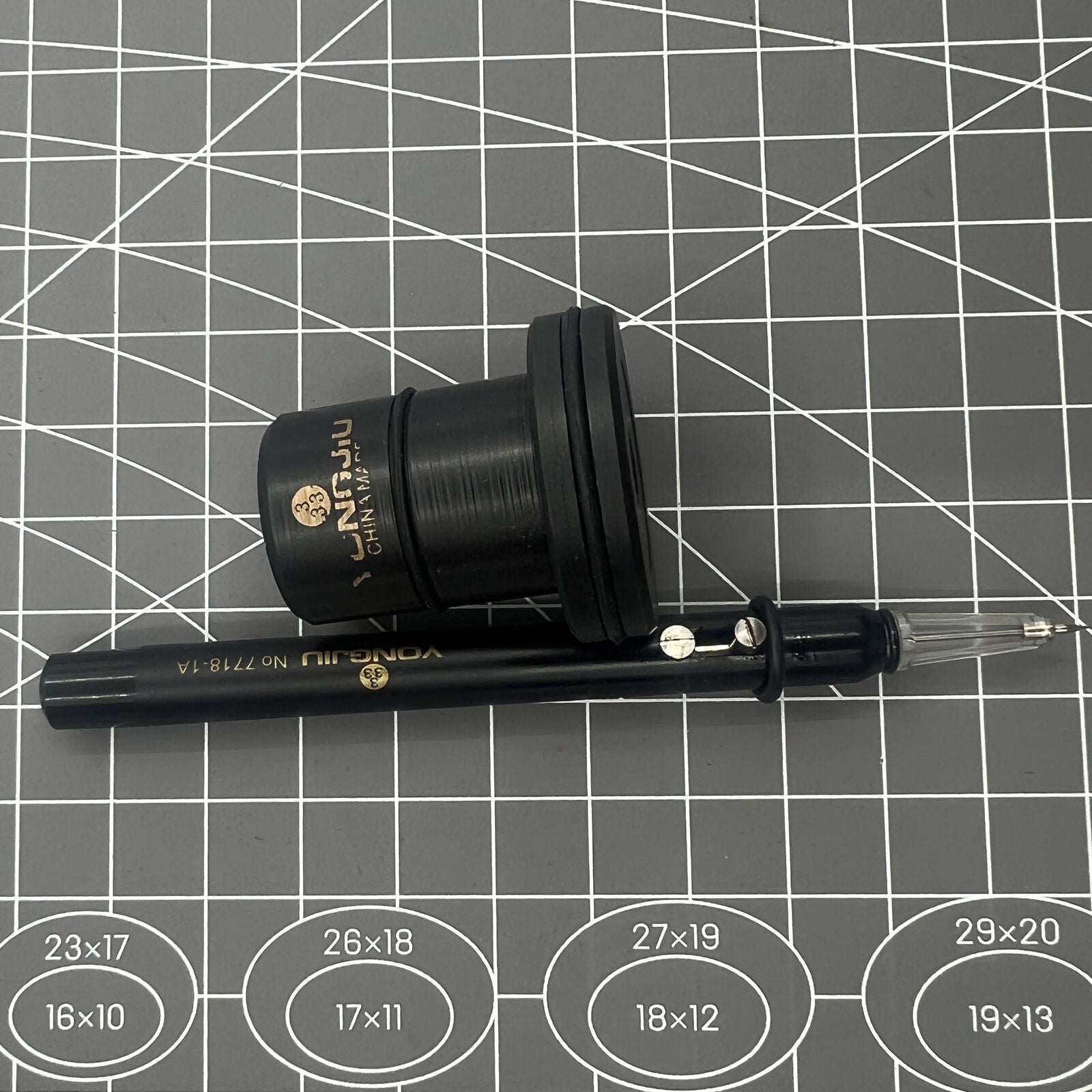 BG 7718-1A Automatic Precision Oiler for watchmakers, ideal for precise watch maintenance.