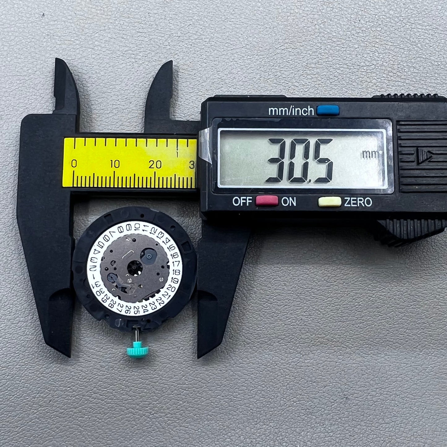 Japan Miyota OS20 Watch Quartz Movement Date@4.5