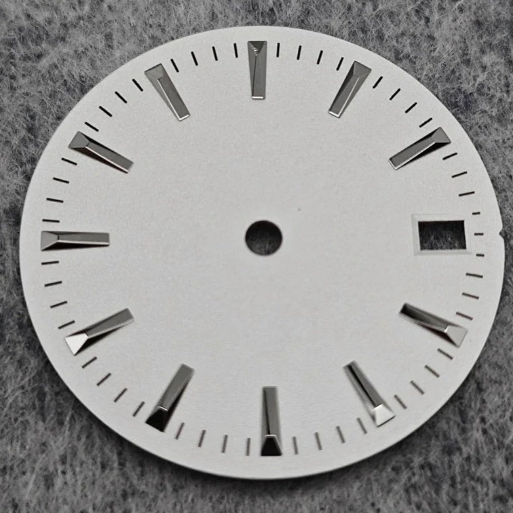 28.5mm Light Silver Watch Dial with Calendar Window Stripes for NH35/364R/7S