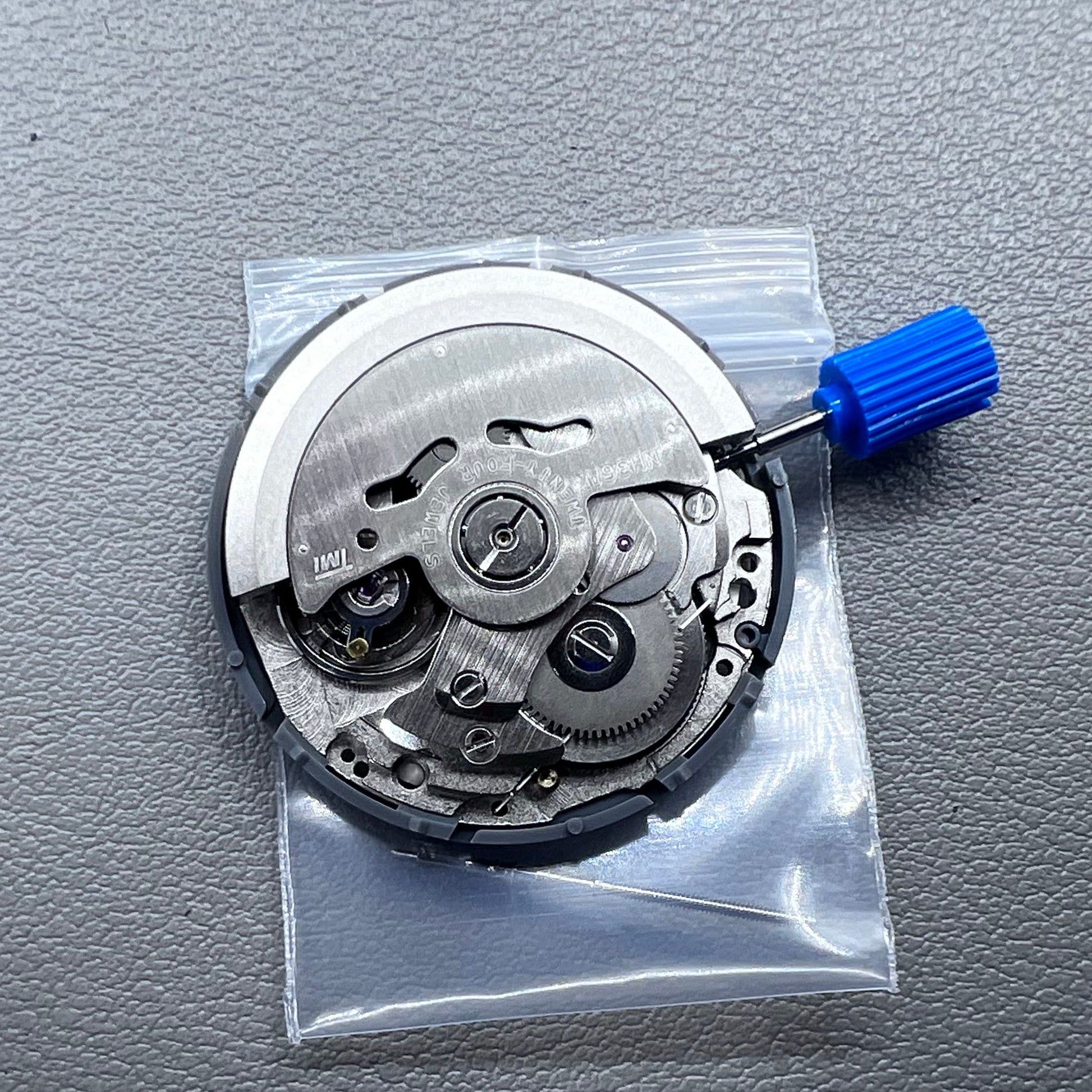 Seiko SII NH36A automatic watch movement for precise timekeeping in watch accessories.