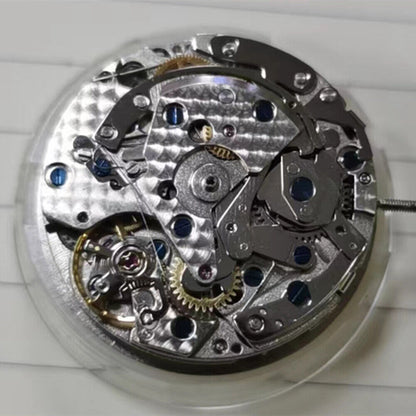 Mouvement chronographe Dandong 7750 fabriqué en Chine, 3 aiguilles, petite seconde à 3, 6 et 9 heures, date à 12 heures