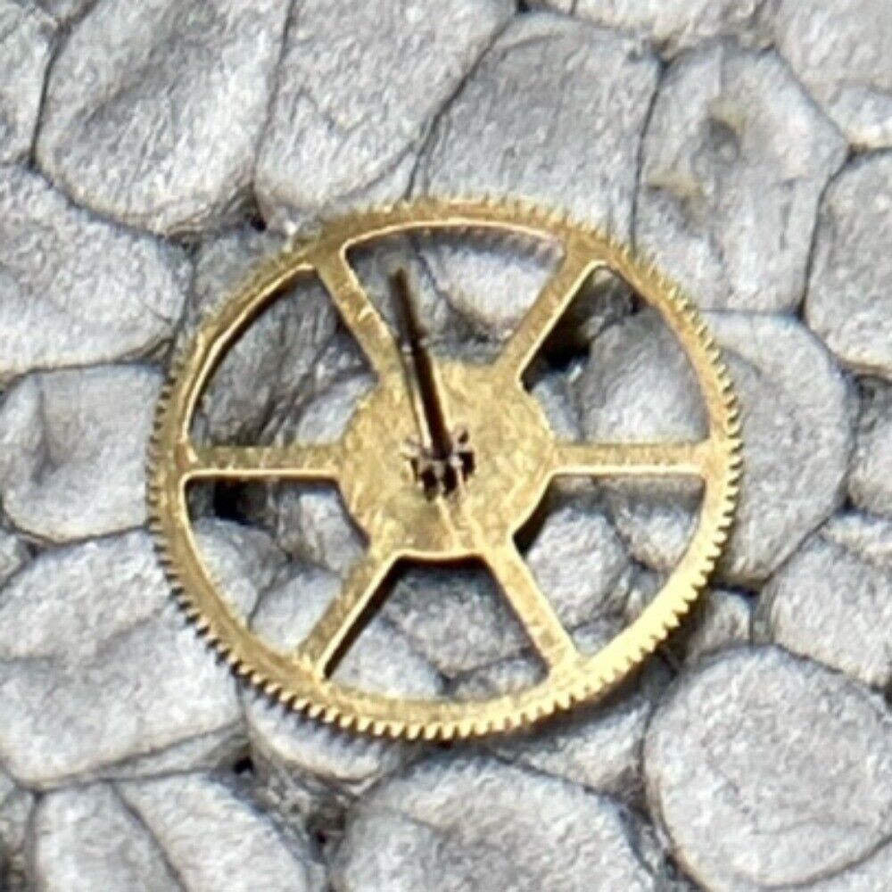 Precision Swiss Made second wheel for SA100 movement, ideal for watch repair and restoration.