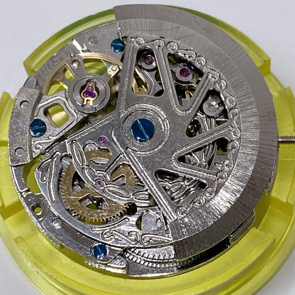Mouvement mécanique automatique creux argenté 2813 fabriqué en Chine, compatible avec les modèles 8205 et 8200
