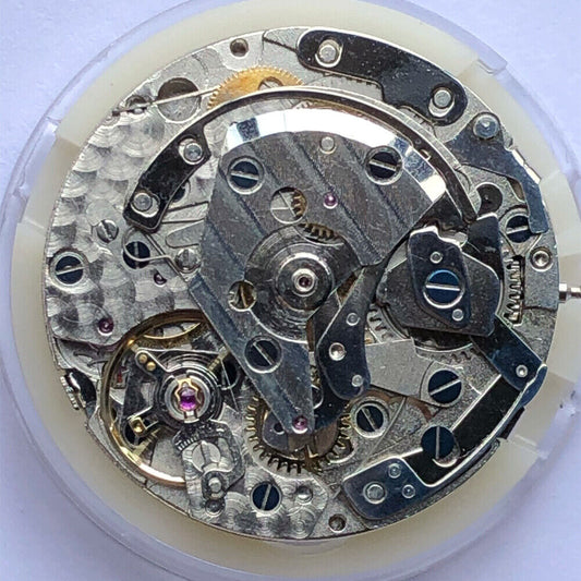 China Made 7751 7753 automatic mechanical movement with moon phase for watch accessories.