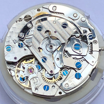 China Made 7751 7753 automatic mechanical watch movement with moon phase for precision timepieces.
