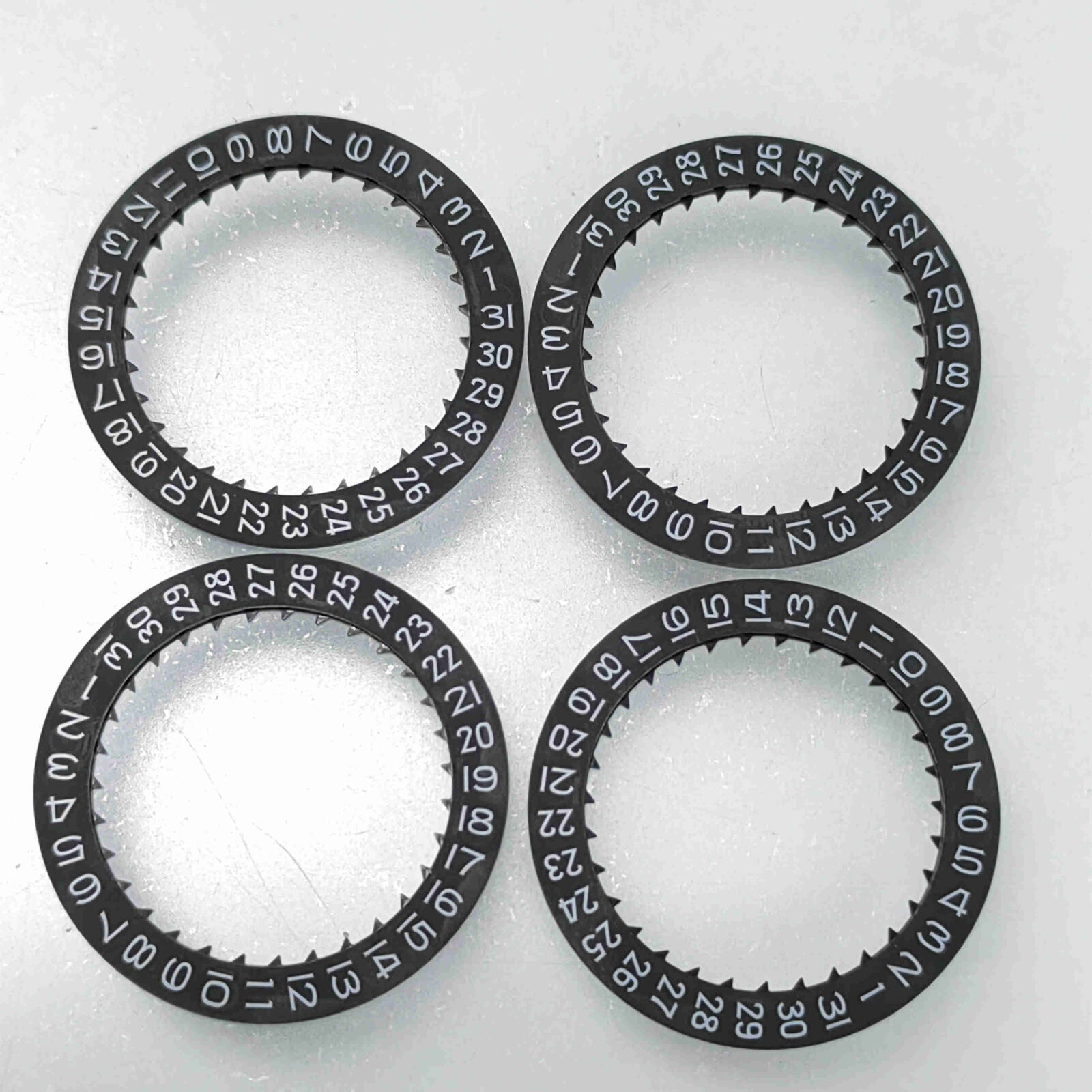 Black date disk wheel showing date at 3 o?clock, compatible with Miyota 8215 watch movement, generic brand.