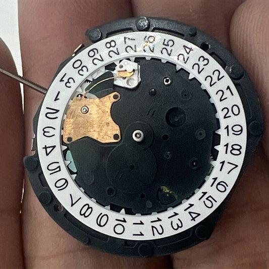 Gloednieuw kwartsuurwerk Sunon PE48 2 wijzers met kleine seconde @9 uur uurwerk