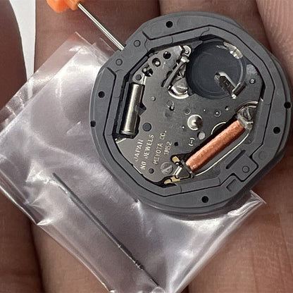 Miyota 1M52 quartz movement watch accessory with 3 hands and date window at 12 o'clock, precision Japan brand.