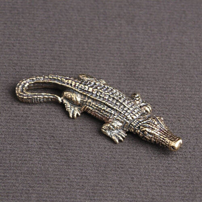 Bronze Model hand-carved solid copper crocodile figurine, detailed trinket for watch accessory display.