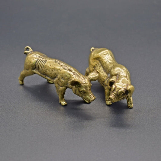 Solid copper boar sow trinket, vintage hand-carved bronze model figurine for home decor.