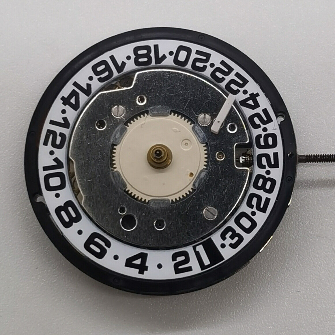 Swiss Made ISA8176A quartz watch movement with white dial, precision timekeeping by Original brand for watch accessories.