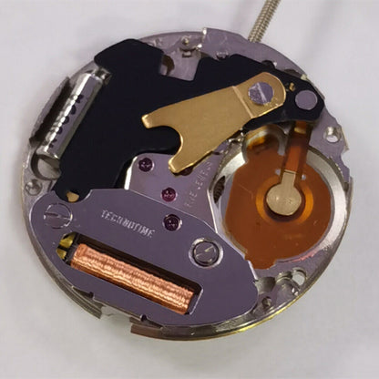 ETA 7021 7020B Quartz watch movement with single calendar at 6 o?clock for precise timekeeping.