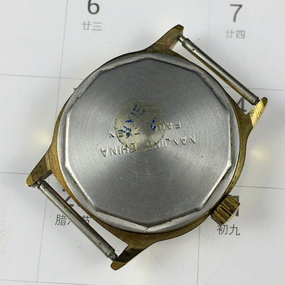 33mm China Made Manual Mechanical Watch 17 Jews Golden Dial Golden Square Case