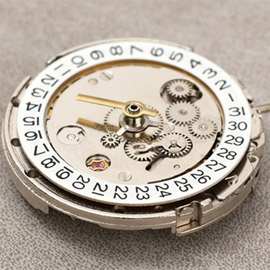 Dandong Silver watch with dual time zones, automatic mechanical movement, date display at 3 o'clock, ideal for travel.