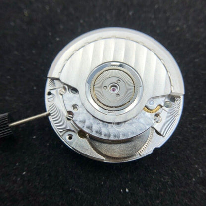 Mouvement mécanique automatique à calendrier unique <tc>ETA</tc>2892A2 V8 d'origine de fabrication suisse
