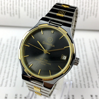 Qionghua 37mm manual steel watch with black dial, 17 jewels, and single calendar for classic style.