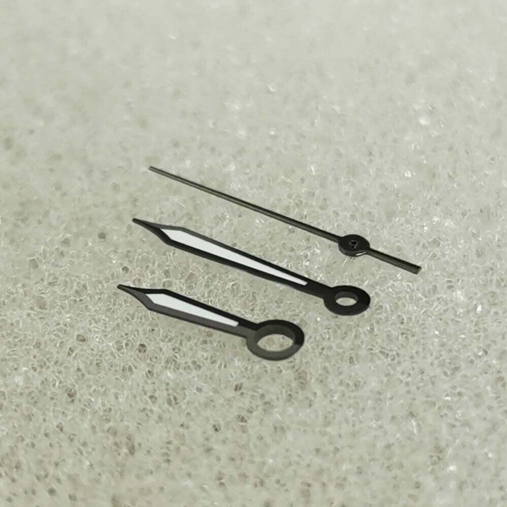 Green luminous classic watch hands with black trim for NH35/NH36/4R/7S movement, Seiko-compatible.