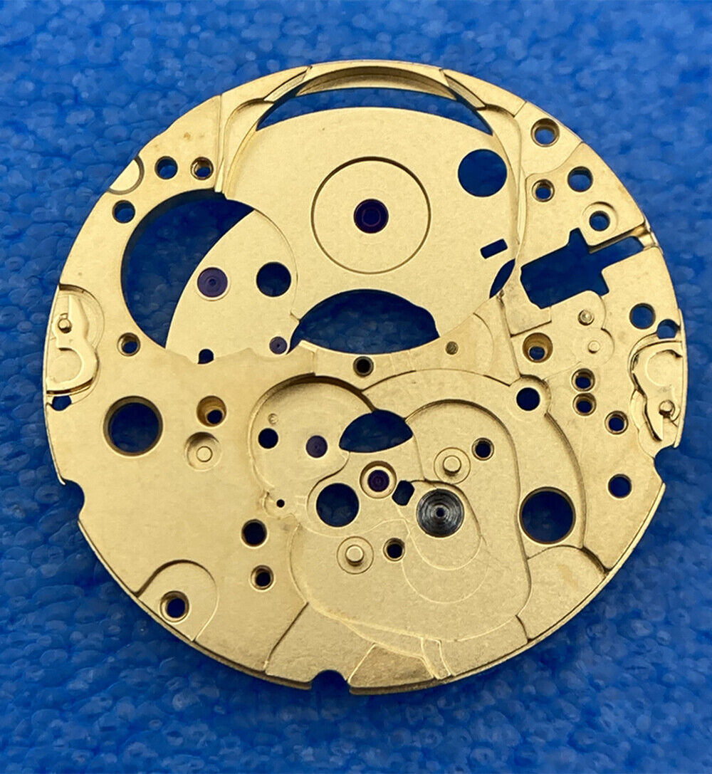 Golden main wheel bridge splint for PT5000 ETA2824 movement, enhancing watch accessory repair.