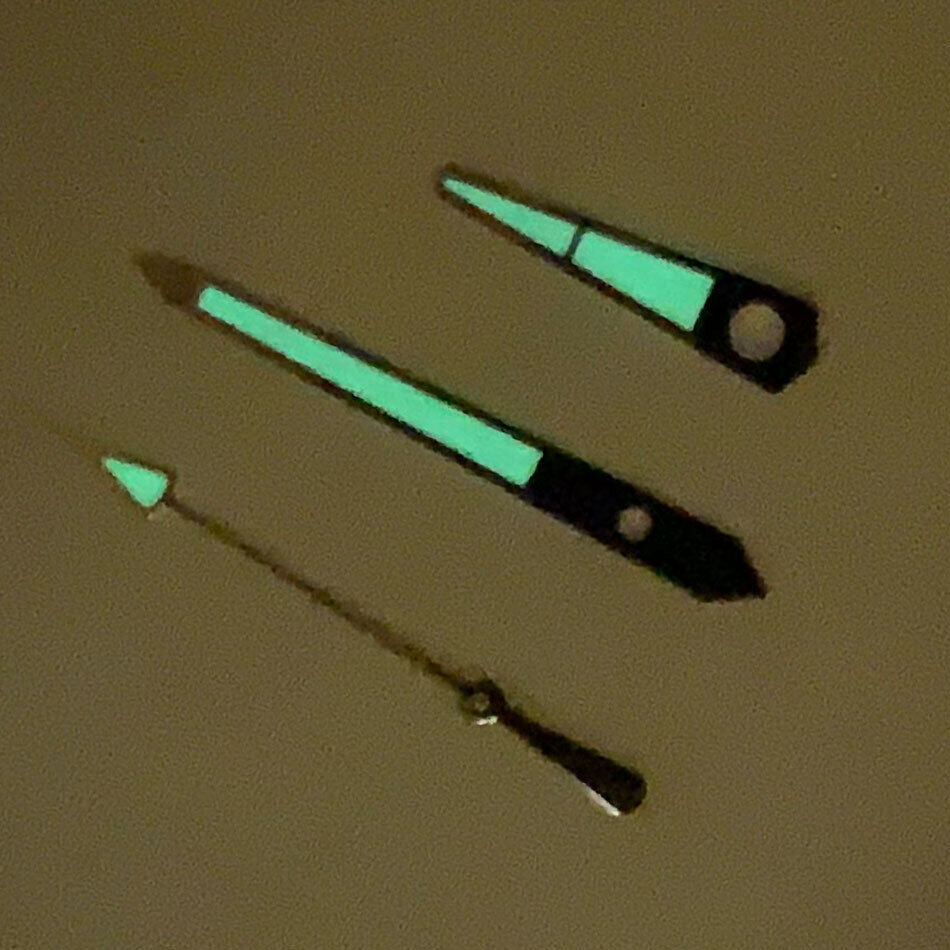 Green luminous golden watch hands set for NH35A/NH36A/4R36 movement by B15 brand, ideal for precise timekeeping upgrades.