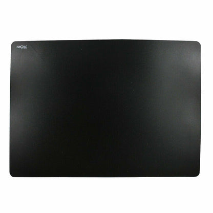 Tapis de paillasse autocollant noir Horotec MSA24.206. Dimensions : 350 mm x 240 mm x 0,50 mm. 