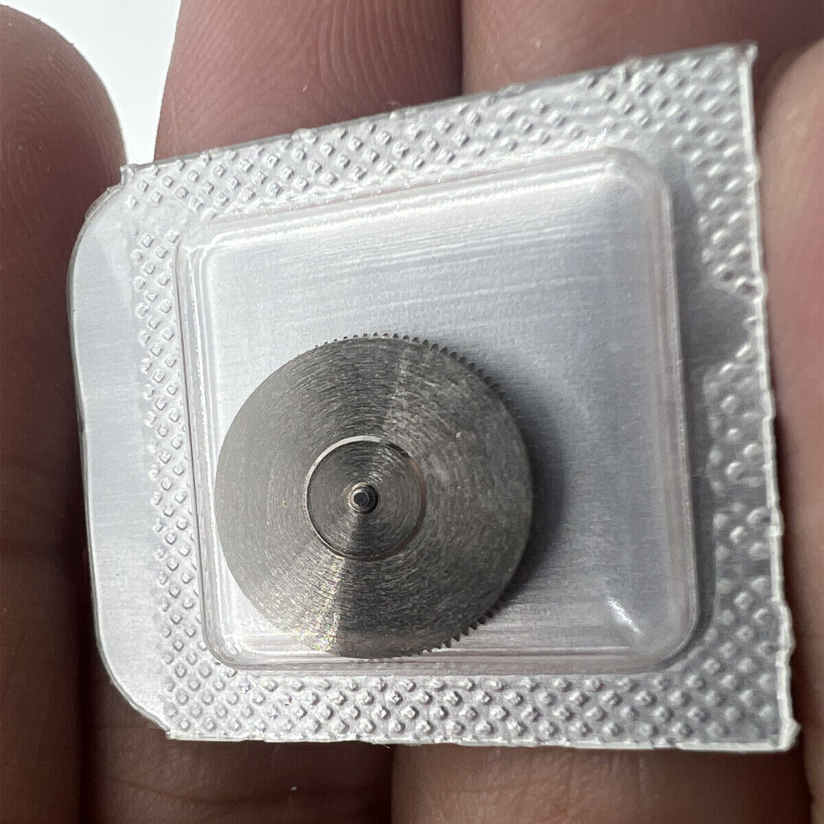 Complete Barrel with mainspring for C07.111 movement, reliable generic fit watch accessory.