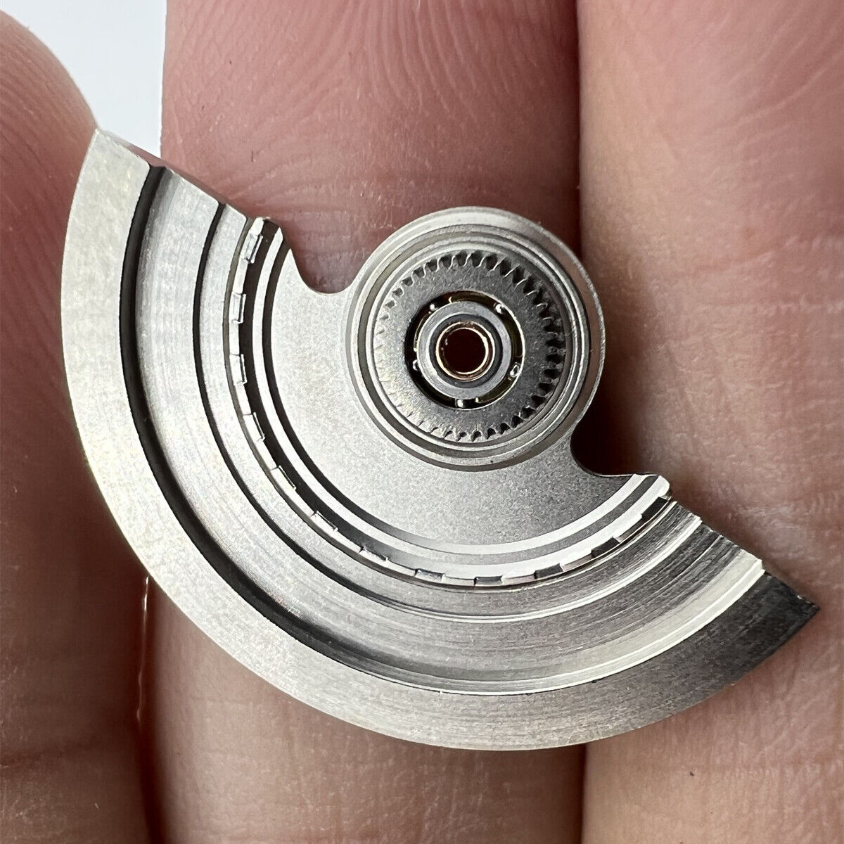 Rotor oscillating weight for ETA2824 movement, durable spare part, ensures precise watch function.