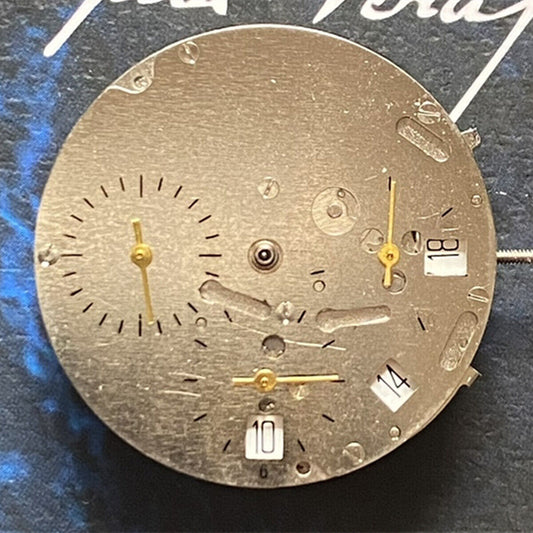 China Made 8205 2813 automatic mechanical watch movement with single calendar, precision engineering.