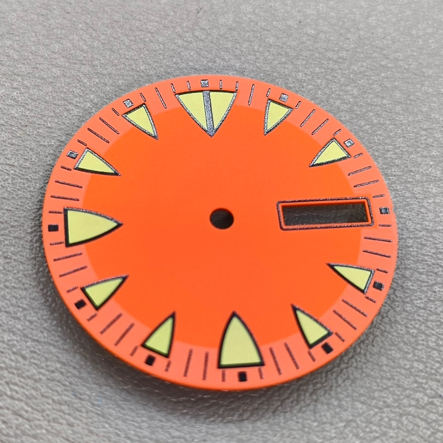Green Lume Orange 28.5mm Modified Watch Dial Fit for NH36 Movement Diving