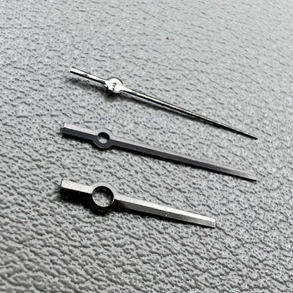 2 Sets Schwarze quadratische spitze Zeiger ohne Leuchtkraft für NH35 36 NH38