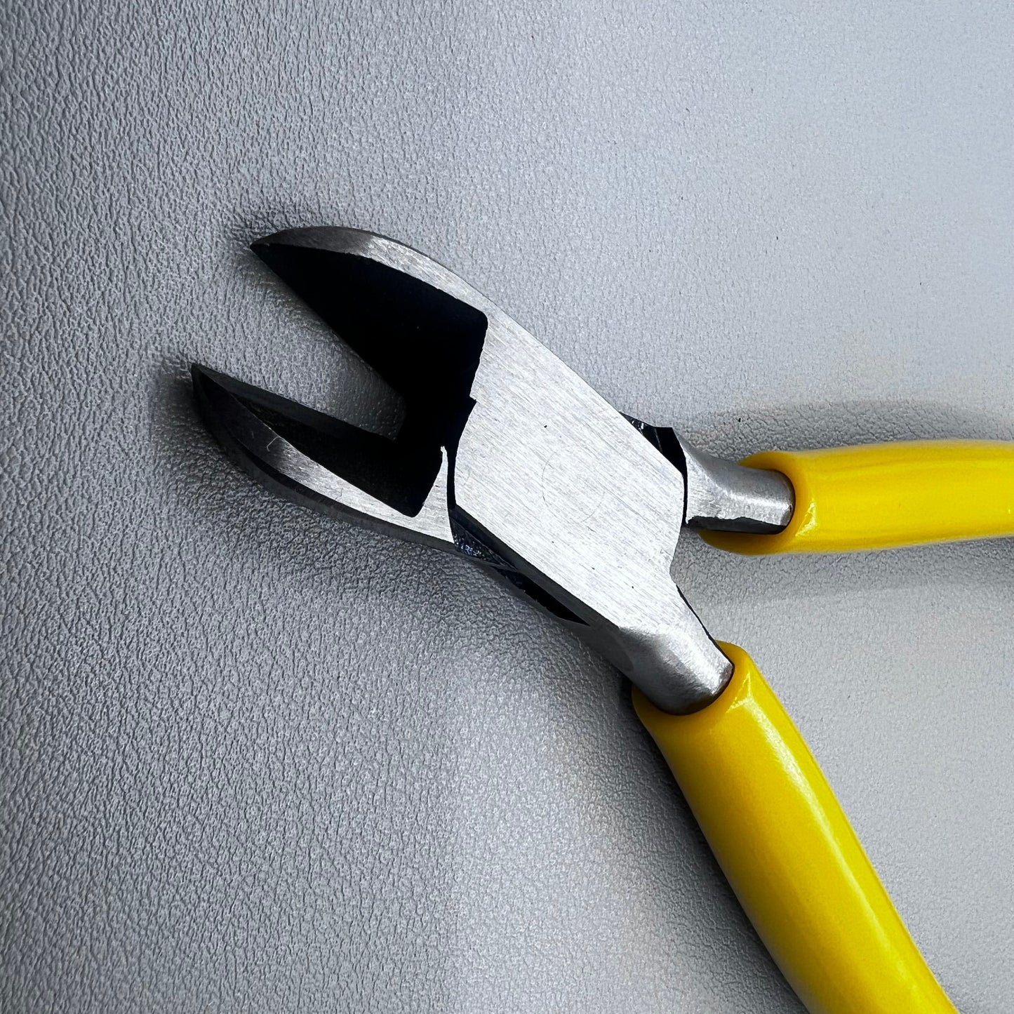Swiss Bergeon 2629 side cutters pliers with rounded tip, 130mm precision tool for watchband adjustments.