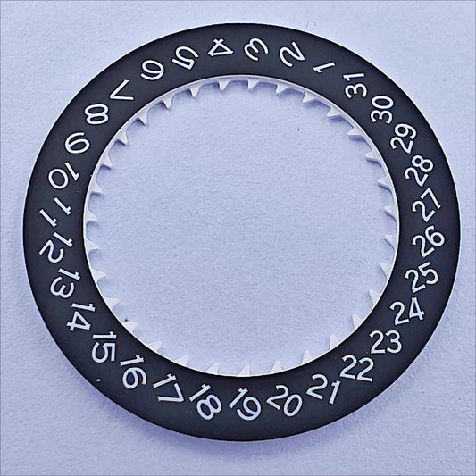 Level Font black date disk wheel showing date at 3 o'clock for NH35 movement, compatible watch accessory.